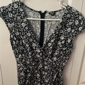 woman’s J.Crew Mercantile navy blue short wrap ruffle Mini dress size 00